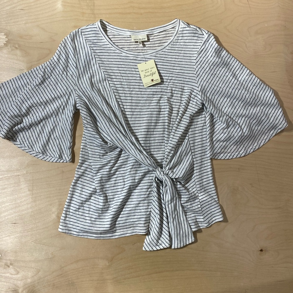 Belle Du Jour White and Gray Striped Blouse XL (OX)